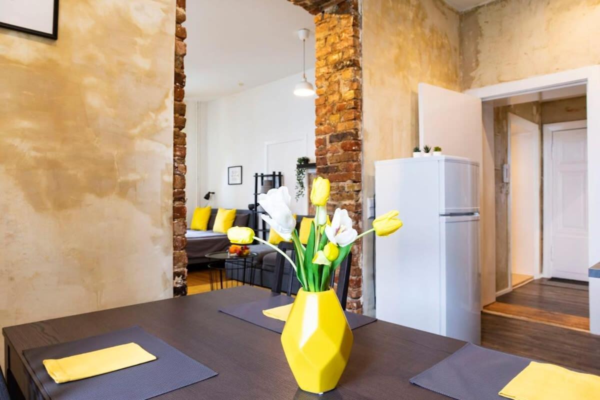 Shabby Chic Plus Self Checkin And Free Street Parking Берлин Экстерьер фото