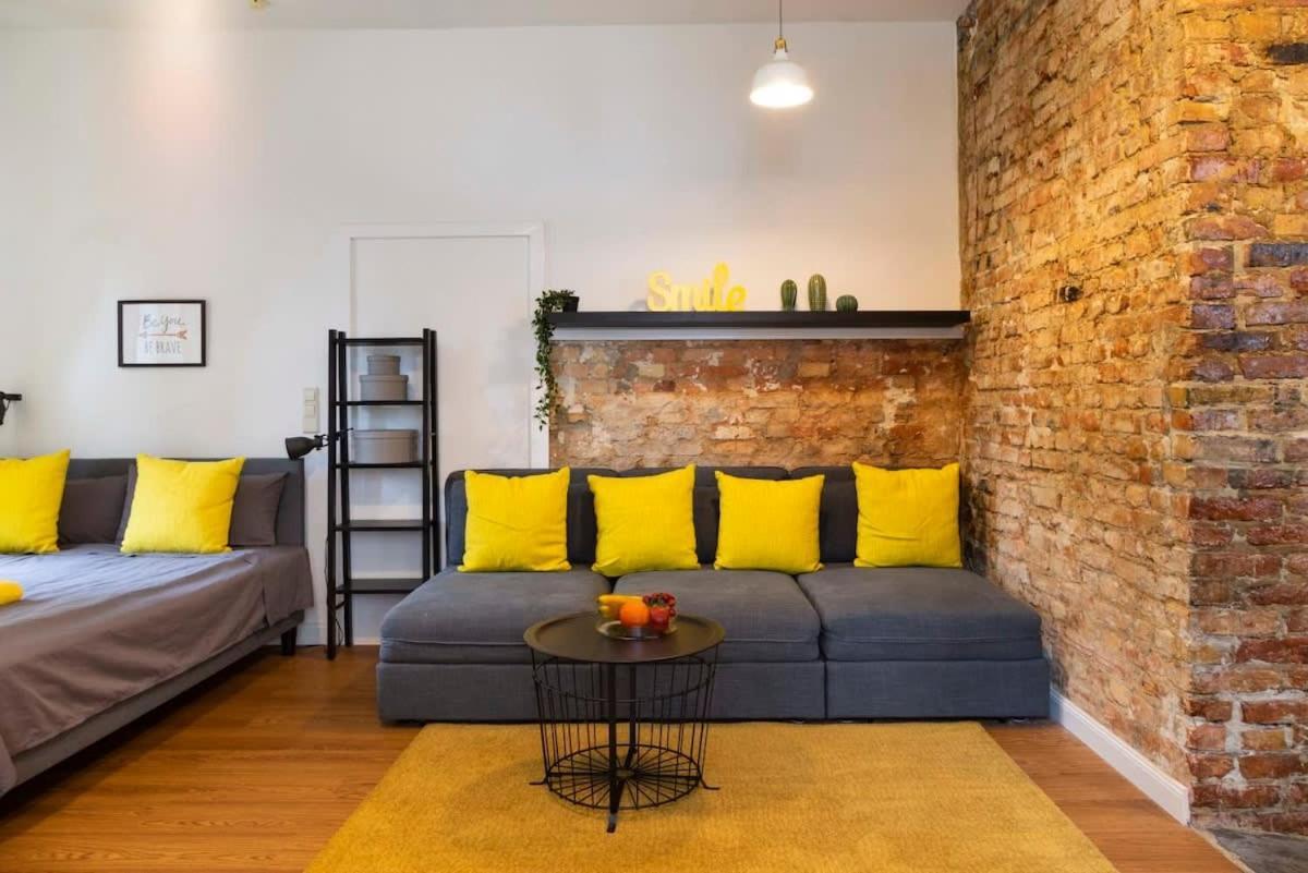 Shabby Chic Plus Self Checkin And Free Street Parking Берлин Экстерьер фото