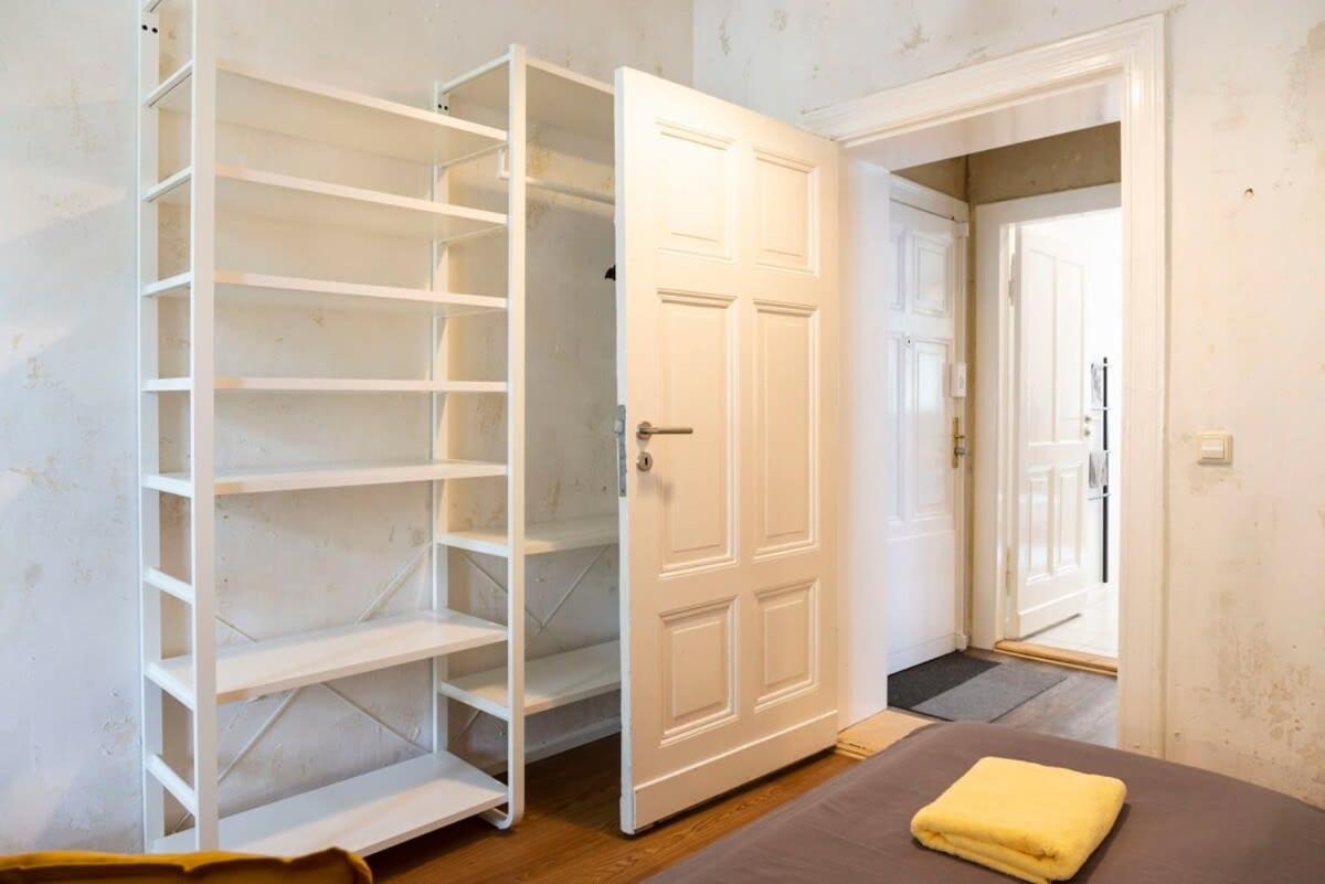Shabby Chic Plus Self Checkin And Free Street Parking Берлин Экстерьер фото
