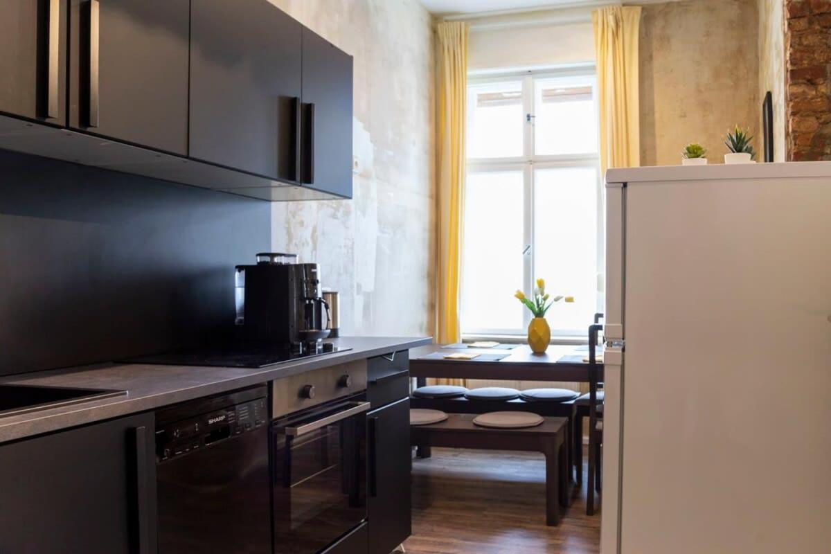 Shabby Chic Plus Self Checkin And Free Street Parking Берлин Экстерьер фото