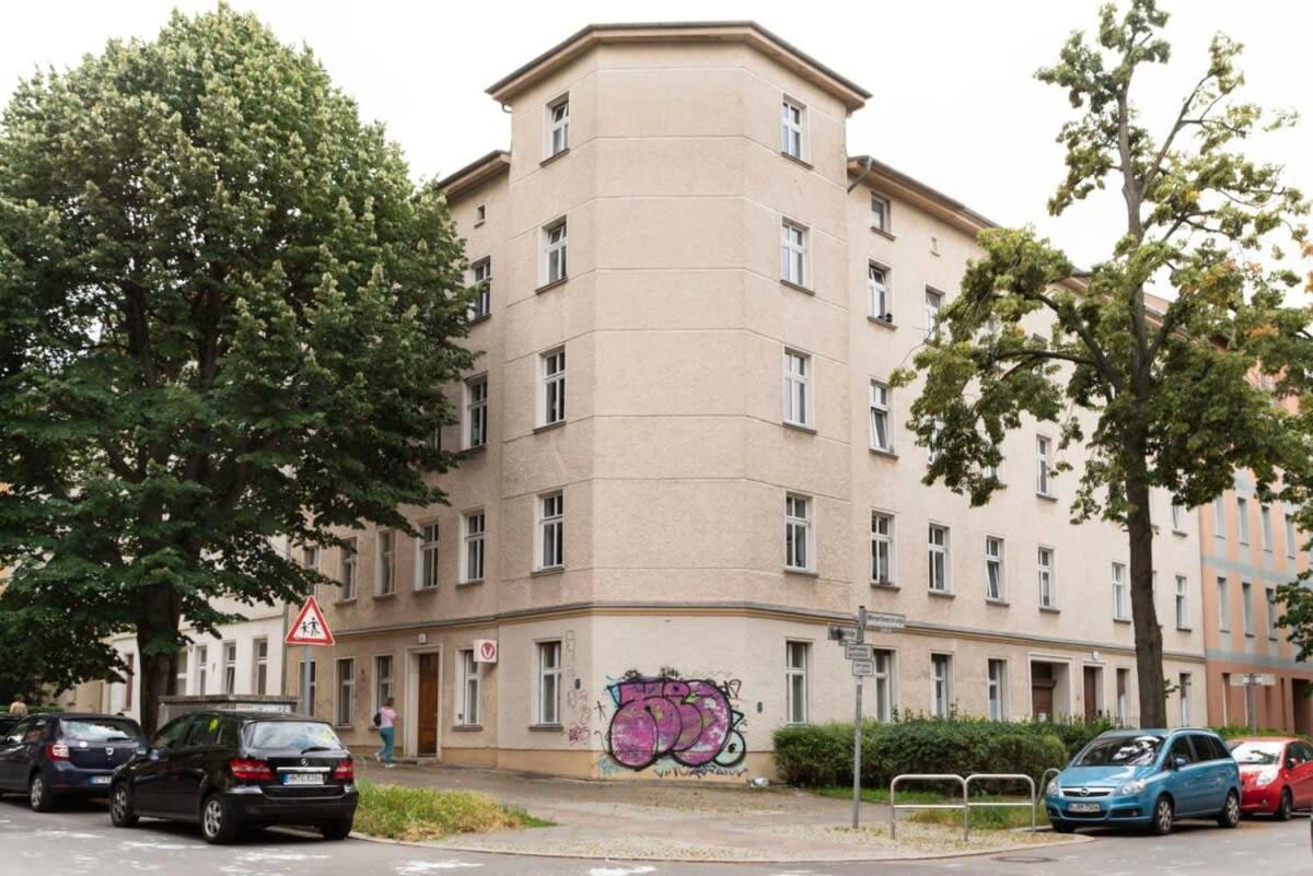 Shabby Chic Plus Self Checkin And Free Street Parking Берлин Экстерьер фото